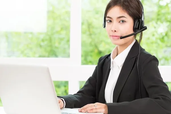 Đội ngũ hỗ trợ khách hàng hi88 sẵn sàng phục vụ 24/7